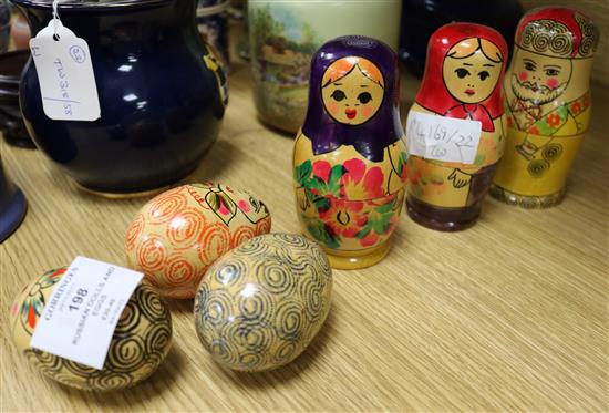 Russian dolls and eggs